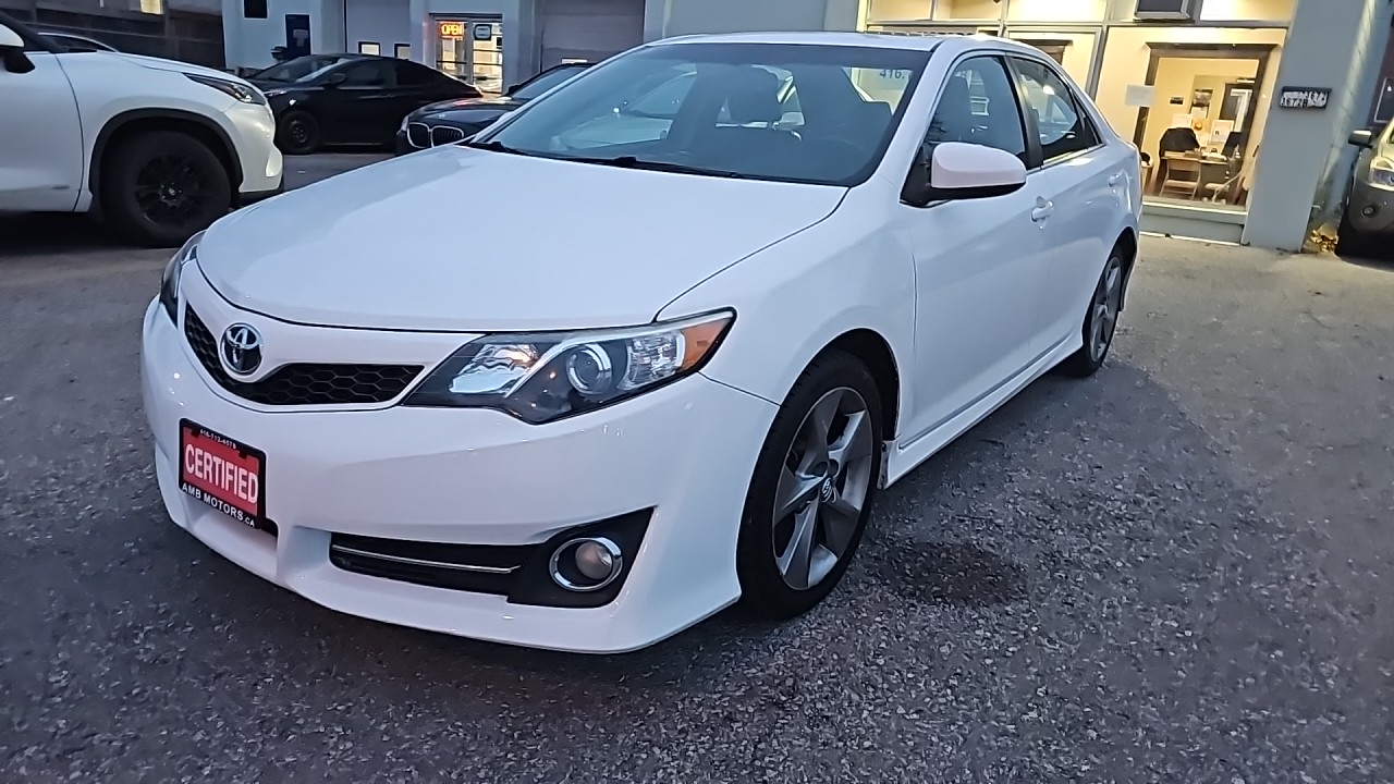 2013 Toyota Camry SE Loaded/Leather Seats/Heated Seats/Power Seat/Sun Roof/Alloy Wheels/Rear View Camera/Spoiler/ECO Mode. $12449