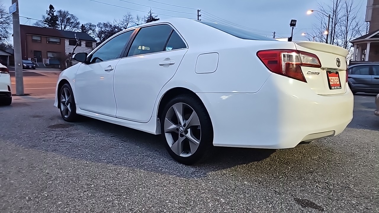 2013 Toyota Camry SE Loaded/Leather Seats/Heated Seats/Power Seat/Sun Roof/Alloy Wheels/Rear View Camera/Spoiler/ECO Mode. $12449