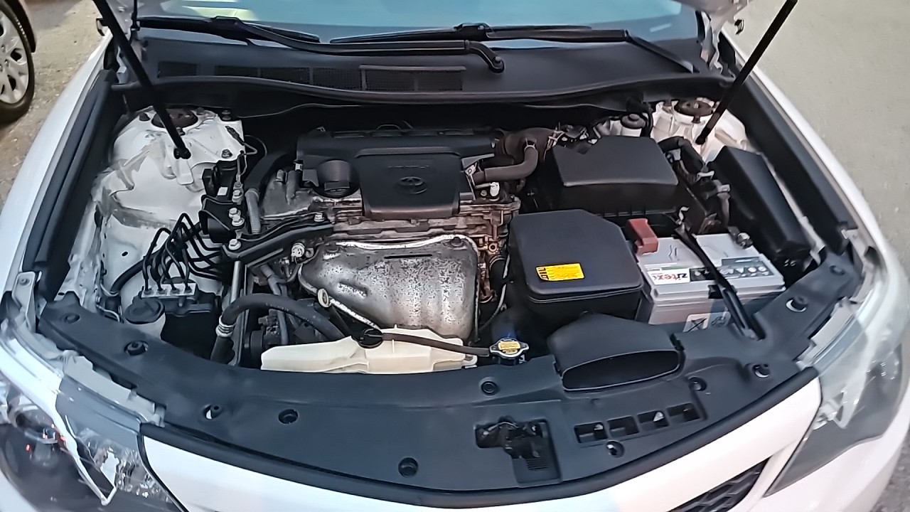 2013 Toyota Camry SE Loaded/Leather Seats/Heated Seats/Power Seat/Sun Roof/Alloy Wheels/Rear View Camera/Spoiler/ECO Mode. $12449