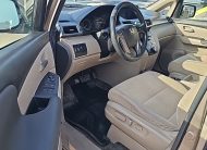 2013-Honda Odyssey/Rear View Camera/Power Seat/Alloy Wheels/8 Seats/Power Sliding Doors/Rear Air and Heat/Roof Wrack. $11989