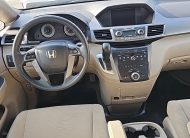 2013-Honda Odyssey/Rear View Camera/Power Seat/Alloy Wheels/8 Seats/Power Sliding Doors/Rear Air and Heat/Roof Wrack. $11989